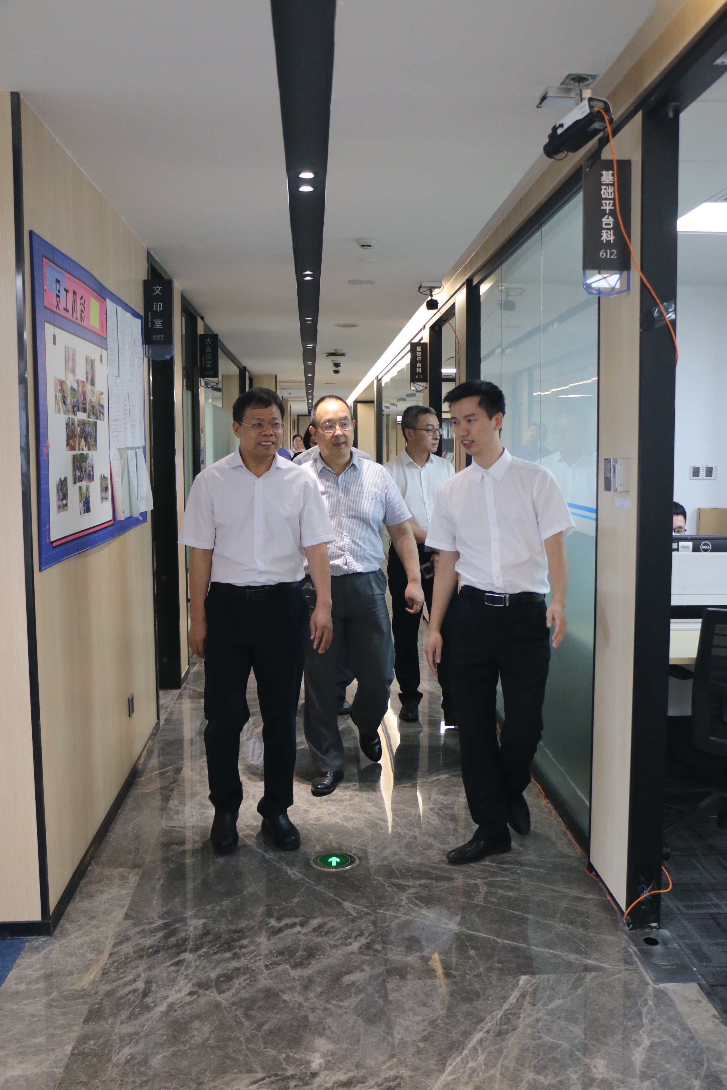 亚洲精品无码高潮喷水A片小说