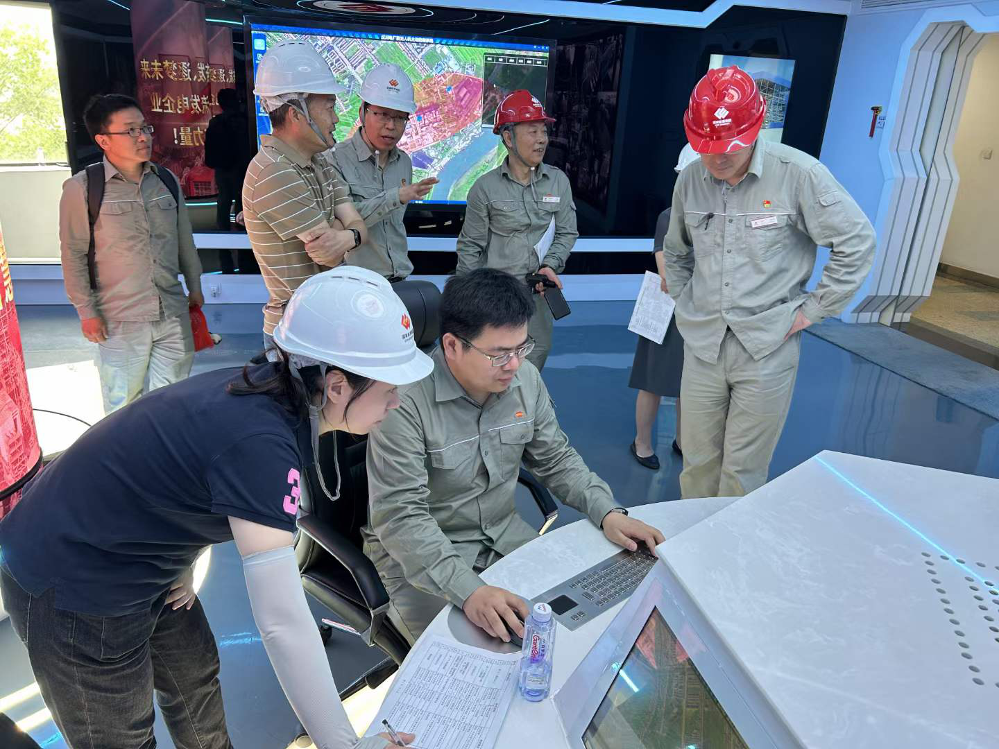 亚洲精品无码高潮喷水A片小说