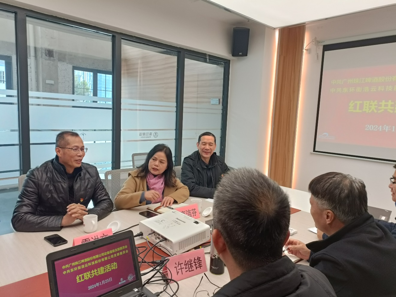 亚洲精品无码高潮喷水A片小说