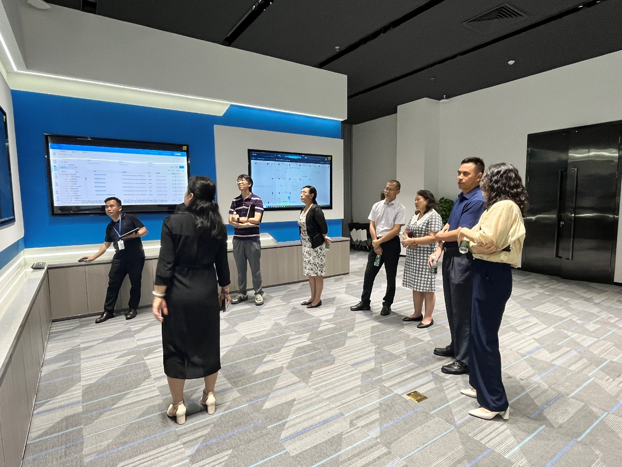 亚洲精品无码高潮喷水A片小说